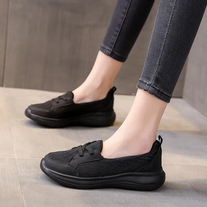 Flache und bequeme orthopädische Schuhe für Damen Sahoo