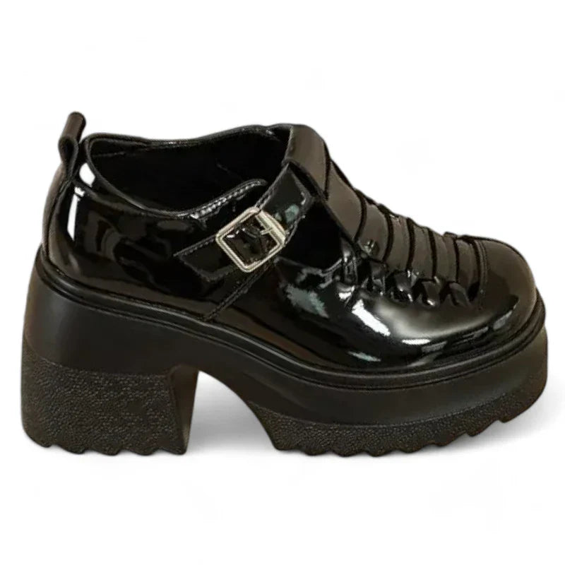 Elegante Lackleder-Mokassins für Damen mit bequemen hohen Absätzen