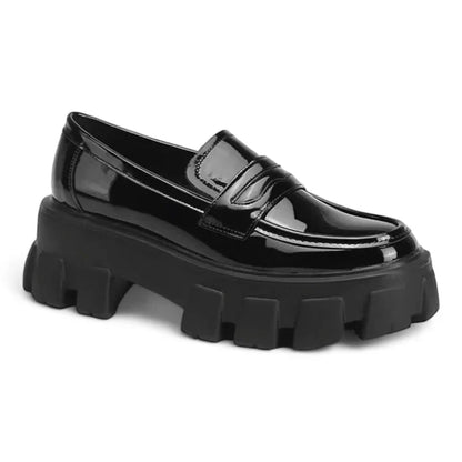 schwarzer orthopädischer Damenmokassin mit Keilsohle