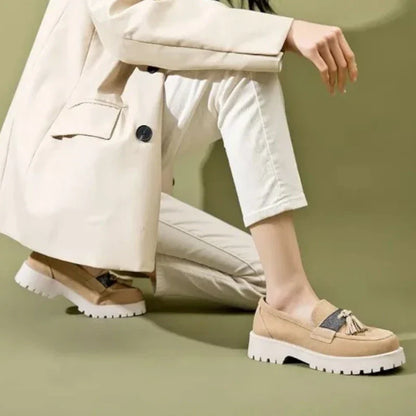 Orthopädischer Damen-Mokassin aus Wildleder mit Absatz