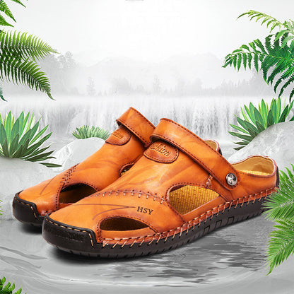 Lässige Herrensandalen mit Sommerausschnitt