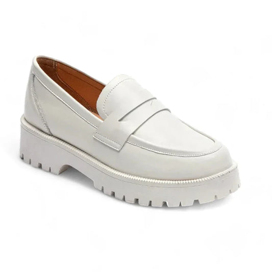 Elegante Damen-Mokassins mit orthopädischer Einlage und stilvollen Keilabsätzen aus hochwertigem Spaltleder