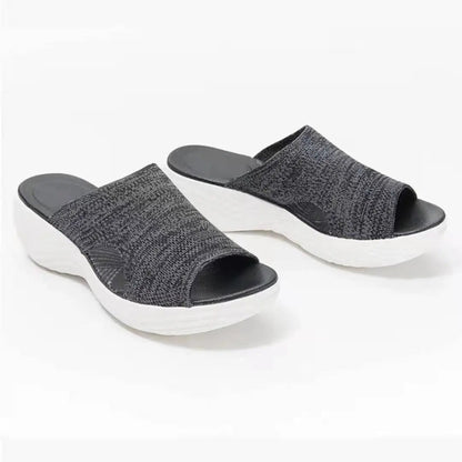 Bequeme orthopädische Sandalen für Frauen