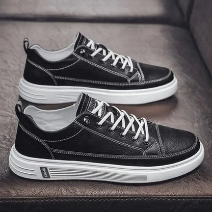 Stylische und bequeme orthopädische Herrenschuhe von Mikael